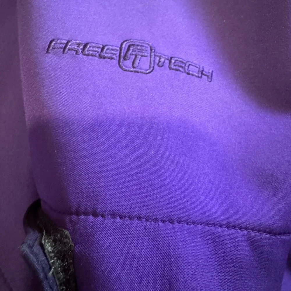 Free Tech Soft Shell Jacket - Picture 4 of 5